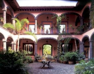 House by the volcano in Mexico | Robert Couturier | décor, architecture & design