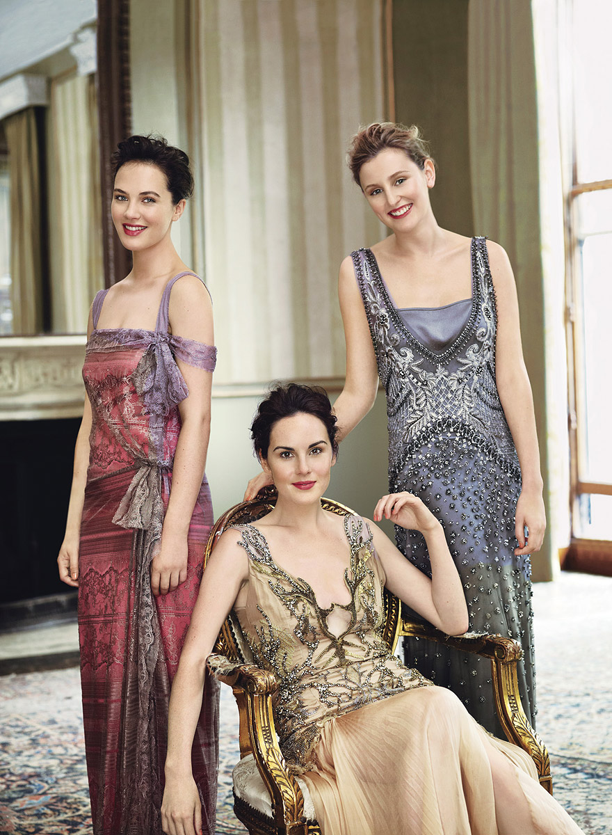 DOWNTON RETURNS!