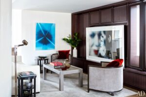 Essie Weingarten's Manhattan Master Suite